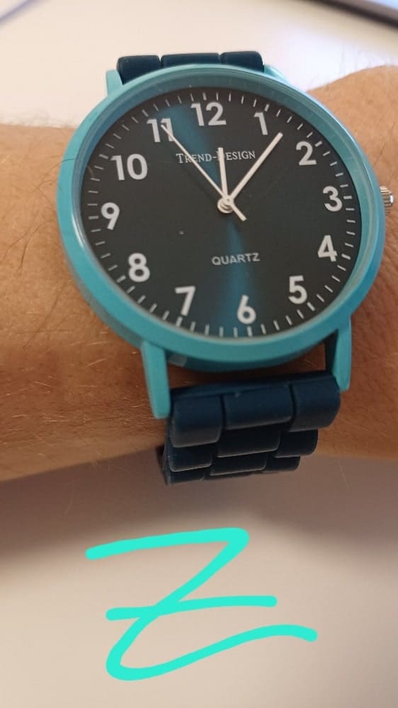 Was hilft bei Demenz nicht? Wenn man keine Zeit hat. Hier ist eine Uhr zu sehen.